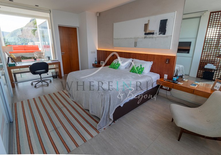 Duplex penthouse with a view of the Dois Irmãos