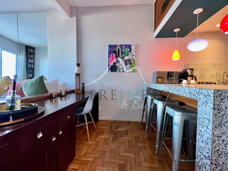 Loft in front of the sea for seasonal rental in Copacabana