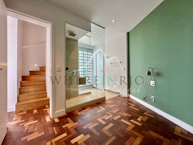 Penthouse duplex avec piscine au Leblon
