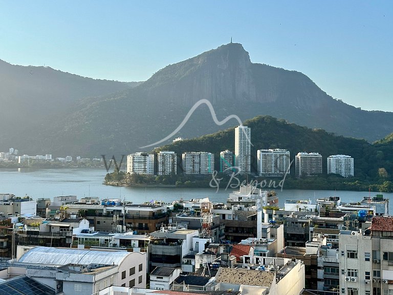 Duplex penthouse with a view of the Dois Irmãos