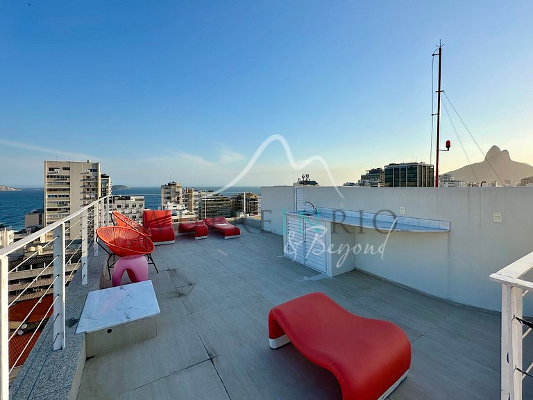 Duplex penthouse with a view of the Dois Irmãos