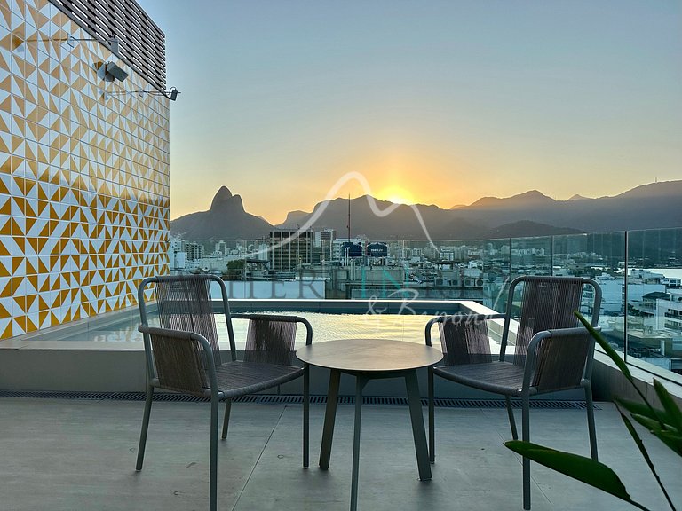 Duplex penthouse with a view of the Dois Irmãos