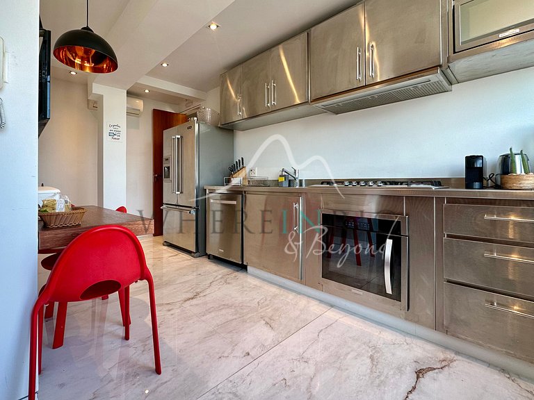 Duplex penthouse with a view of the Dois Irmãos