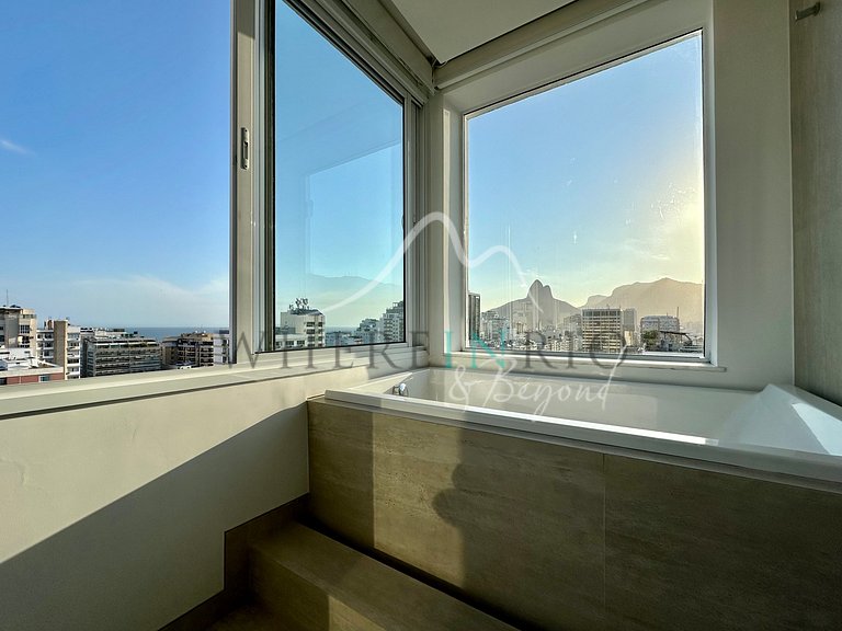 Duplex penthouse with a view of the Dois Irmãos