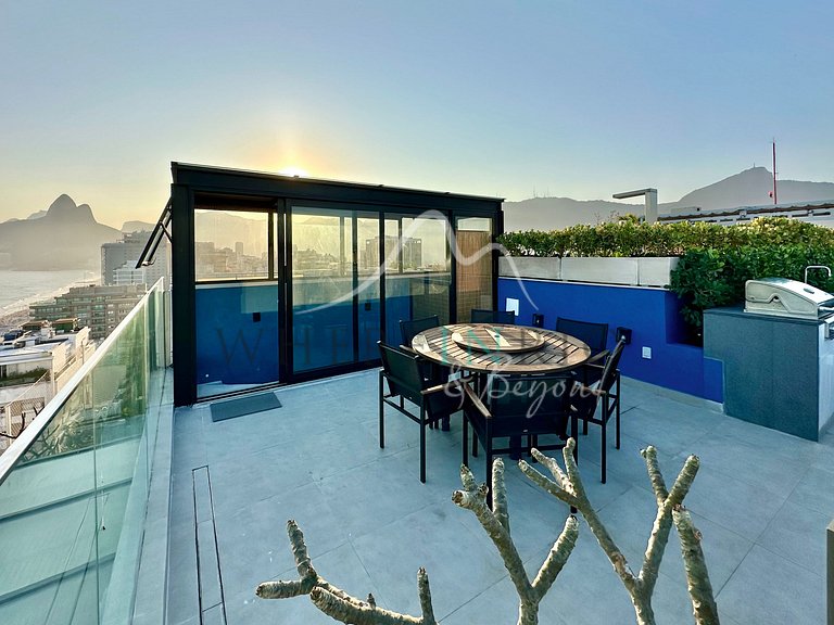 Triplex Penthouse with Sea View in Ipanema