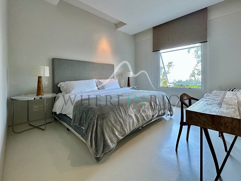 Spectacular 4 bedroom house with pool for rent in Joatinga