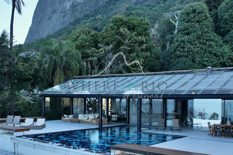 Espetacular casa com 4 quartos e piscina para alugar na Joat