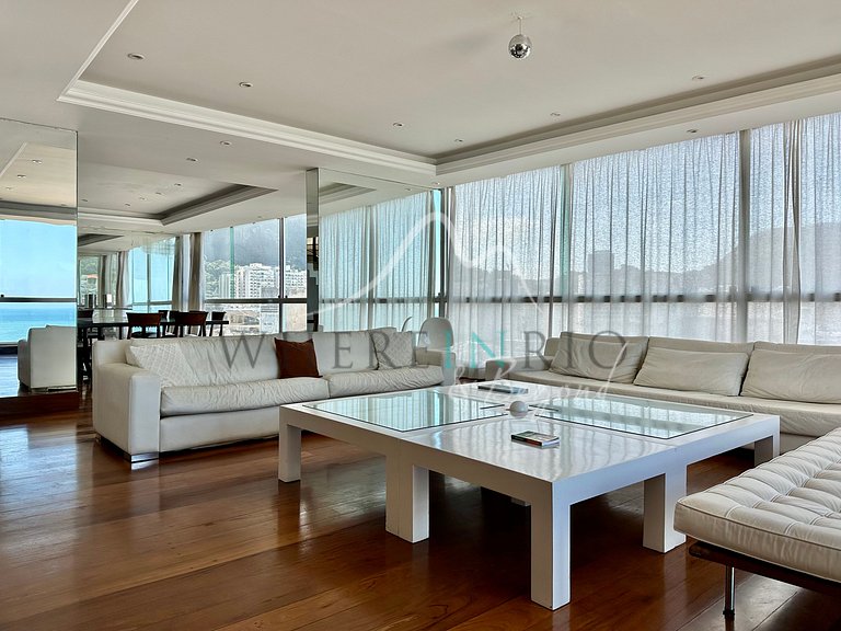 Cobertura com vista mar de 5 quartos em Copacabana