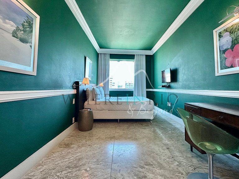 5-bedroom ocean-view penthouse in Copacabana