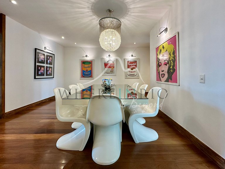 5-bedroom ocean-view penthouse in Copacabana