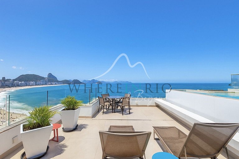 Luxurious vacation penthouse in Copacabana