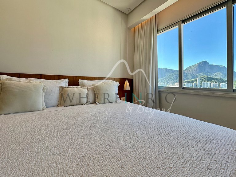 Triplex penthouse with pool in Ipanema