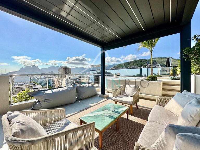 Luxury penthouse for vacation rental in Arpoador