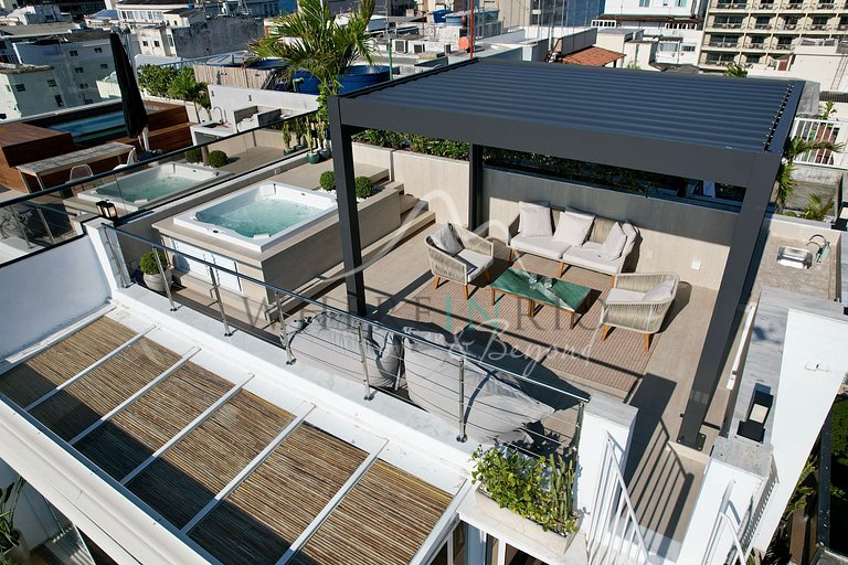 Luxury penthouse for vacation rental in Arpoador