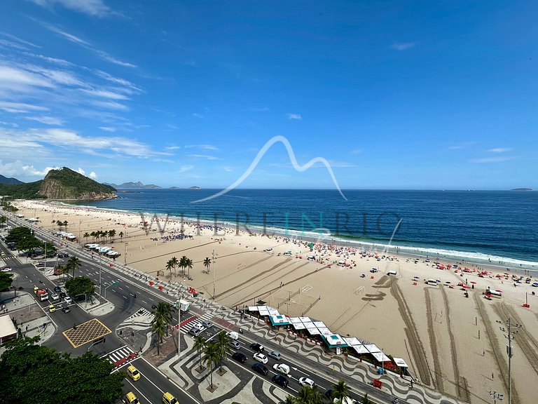 Beachfront apartment in Copacabana