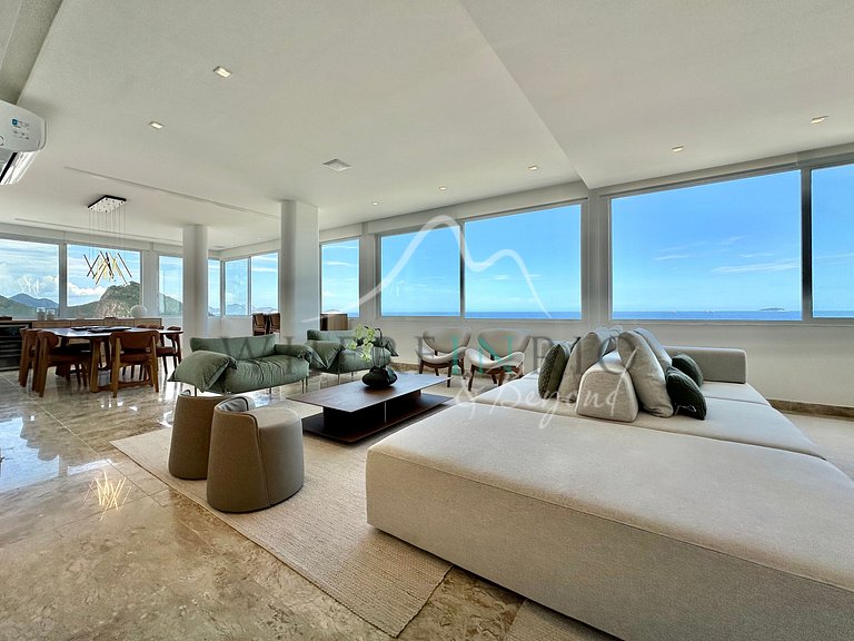 Beachfront apartment in Copacabana