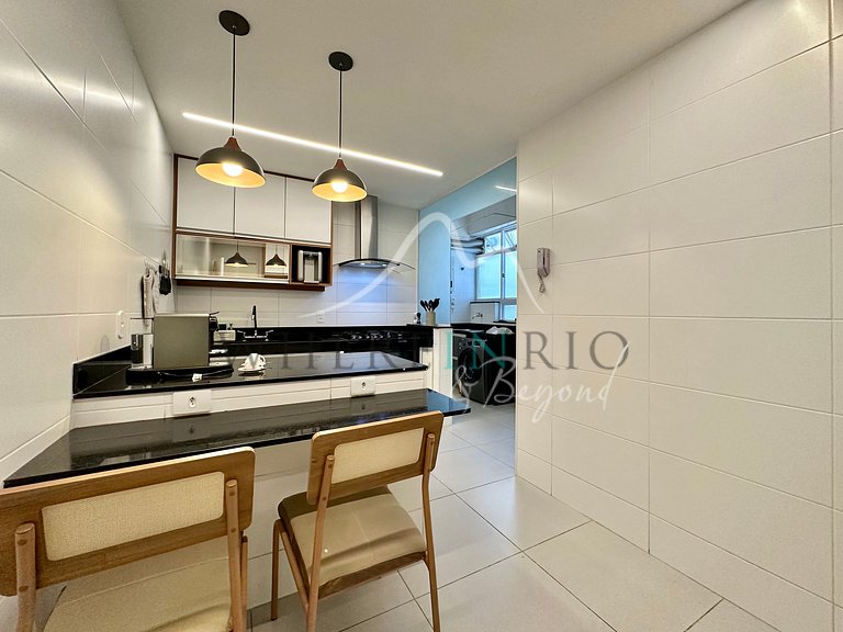 Appartement rénové avec vue dégagée à Copacabana