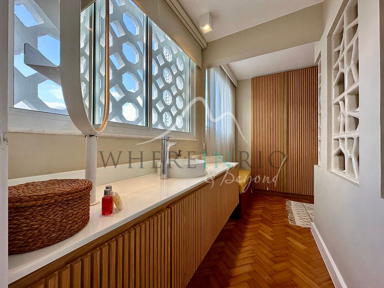 Appartement avec vue sur le Christ Rédempteur au Leblon