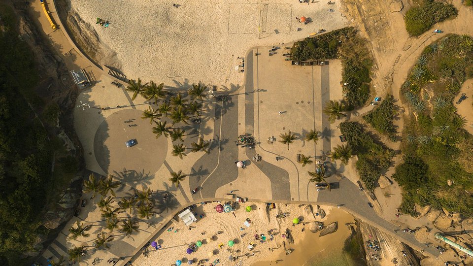 Un Día en Arpoador: Surf, Sunset & Ambiente de Playa de Río
