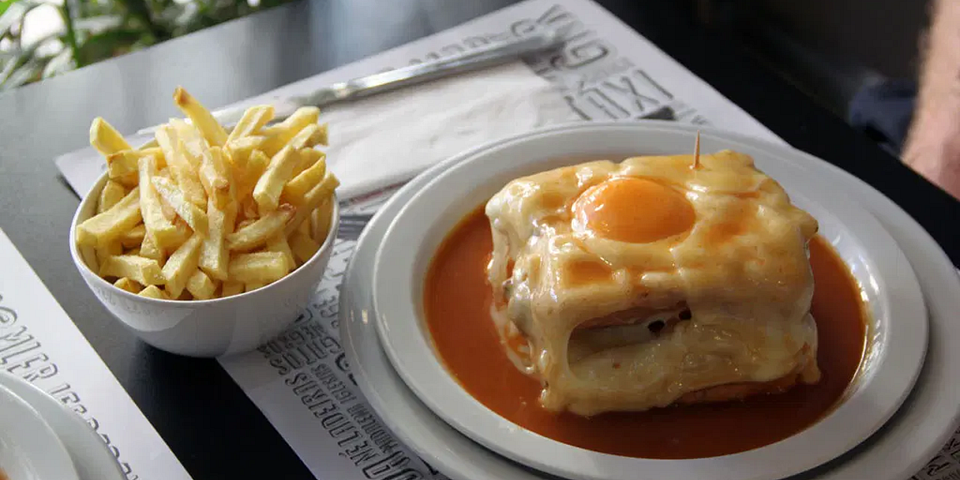 Where to Eat the Best Francesinha in Porto (2025 Guide)
